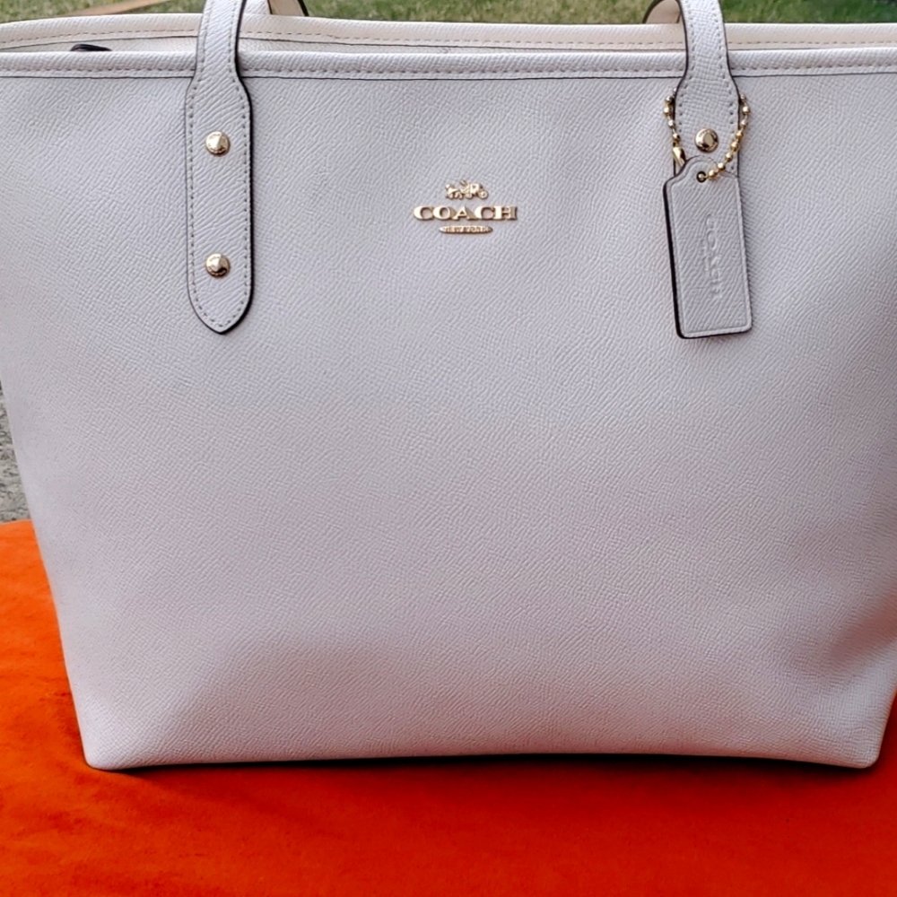 Coach Signature Tote Bag